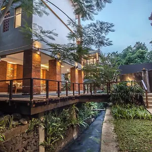 Casa de hóspedes Merak Village By Prasi, Ubud